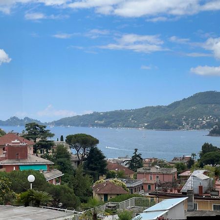Val Di Sole 19-Iii Piano- Vista Mare- Vista Collina-Wifi 100Mg-Aria Condizionata In Tutte Le Stanze -L'Appartamento E' Stato Completamente Rinnovato Nel 2023 Rapallo Luaran gambar