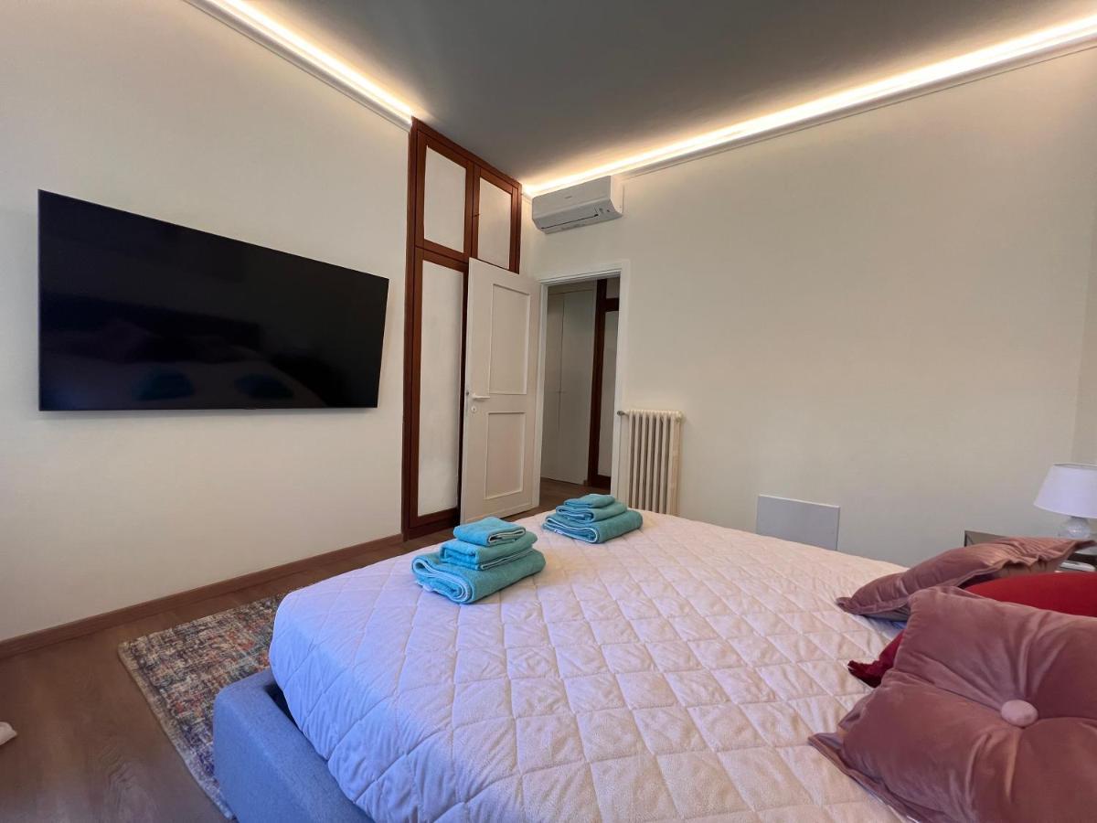 Val Di Sole 19-Iii Piano- Vista Mare- Vista Collina-Wifi 100Mg-Aria Condizionata In Tutte Le Stanze -L'Appartamento E' Stato Completamente Rinnovato Nel 2023 Rapallo Luaran gambar
