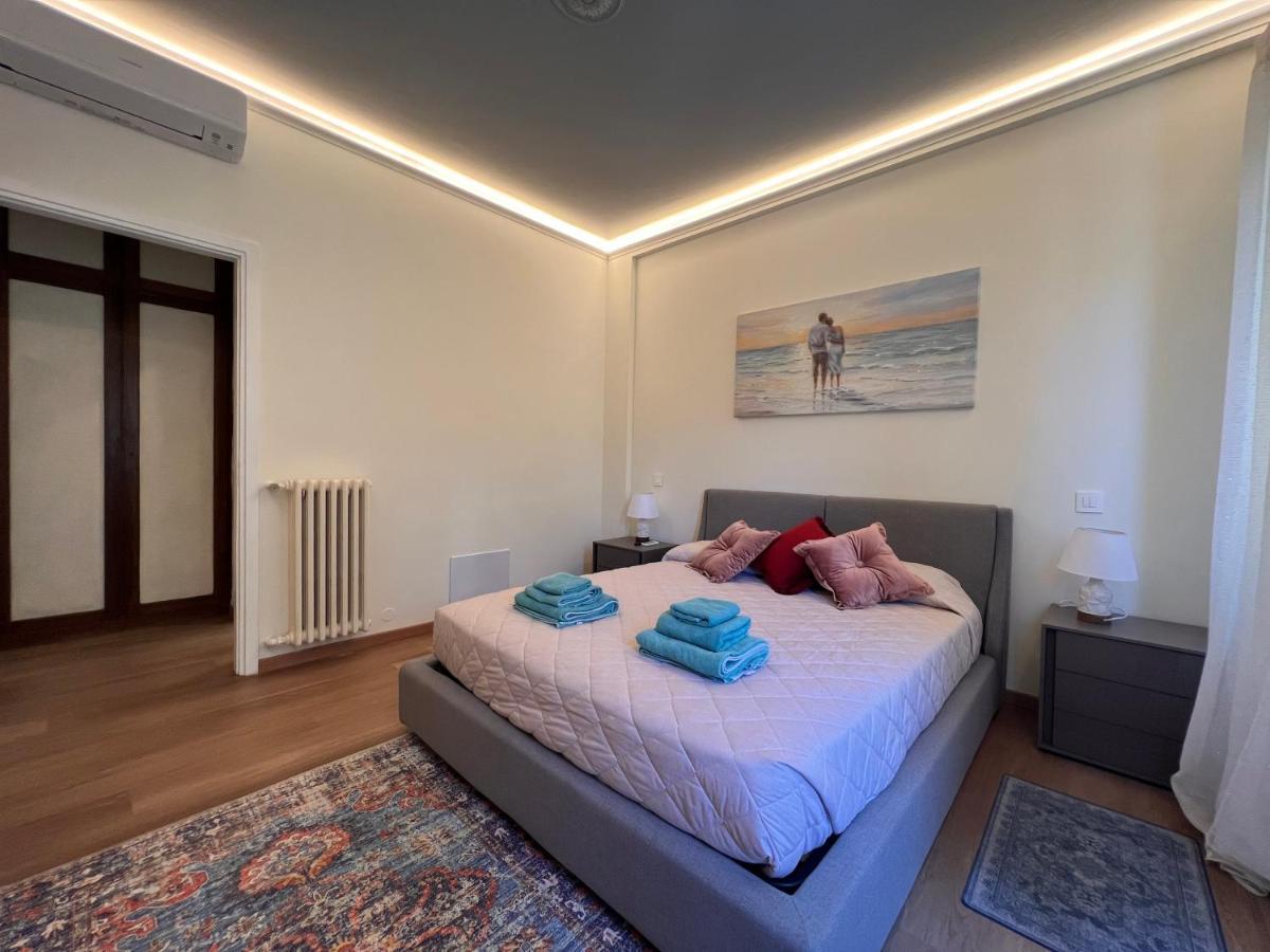 Val Di Sole 19-Iii Piano- Vista Mare- Vista Collina-Wifi 100Mg-Aria Condizionata In Tutte Le Stanze -L'Appartamento E' Stato Completamente Rinnovato Nel 2023 Rapallo Luaran gambar